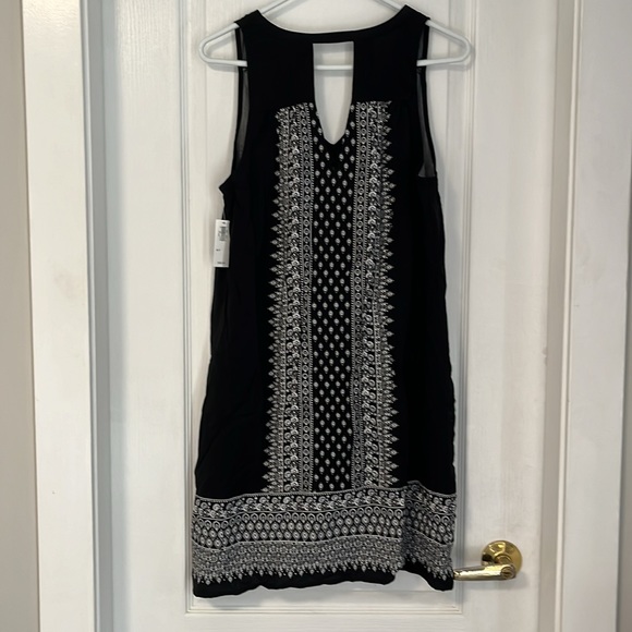 Old Navy dress. NWT. Size small. - Picture 2 of 3